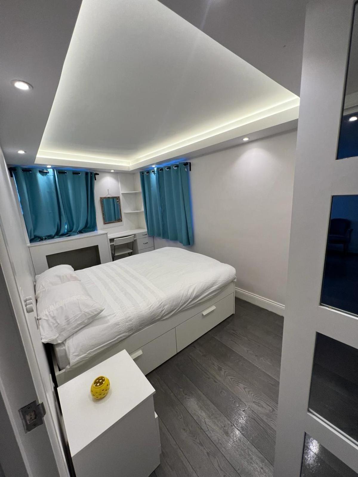 Lovely Chelsea Entire Apartment London City Εξωτερικό φωτογραφία